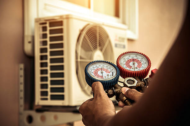 Professional Hvac technician working in Gibson Island, MD